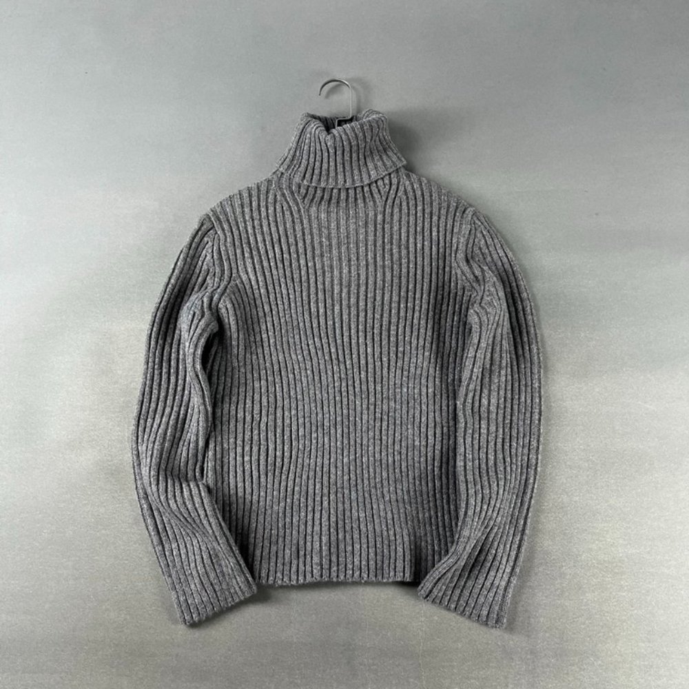 Vintage slim grey turtleneck sweater